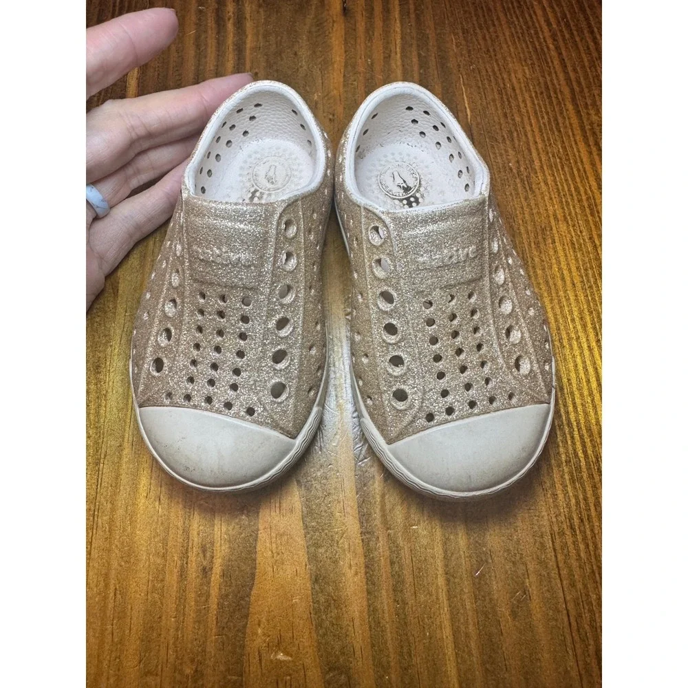 Native Jefferson Bling Gold Glitter Kids Slip On Shoes C5 Toddler EVA Sneaker
